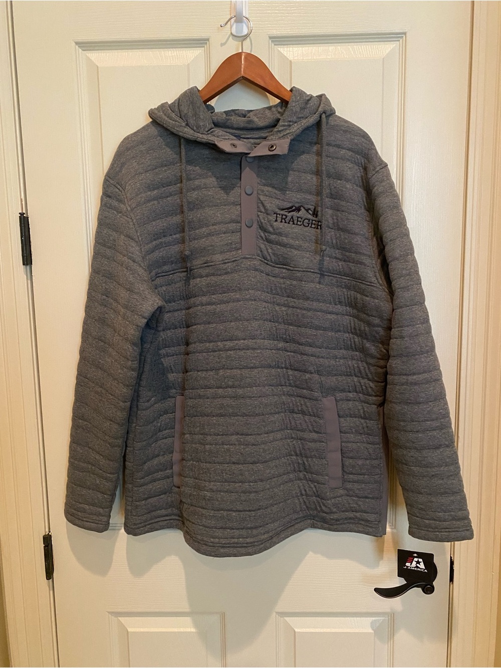 Men's Gray Quilted Pullover Hoodie